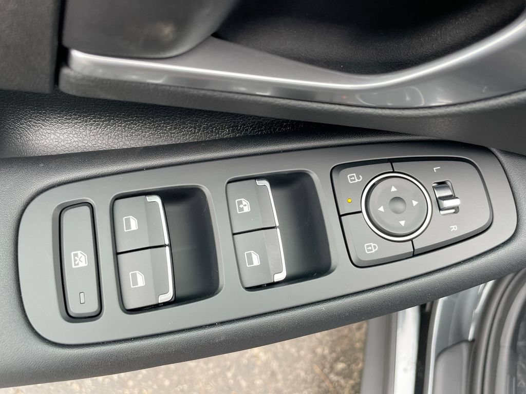 Used 2026 Hyundai Sonata SE FWD image 41
