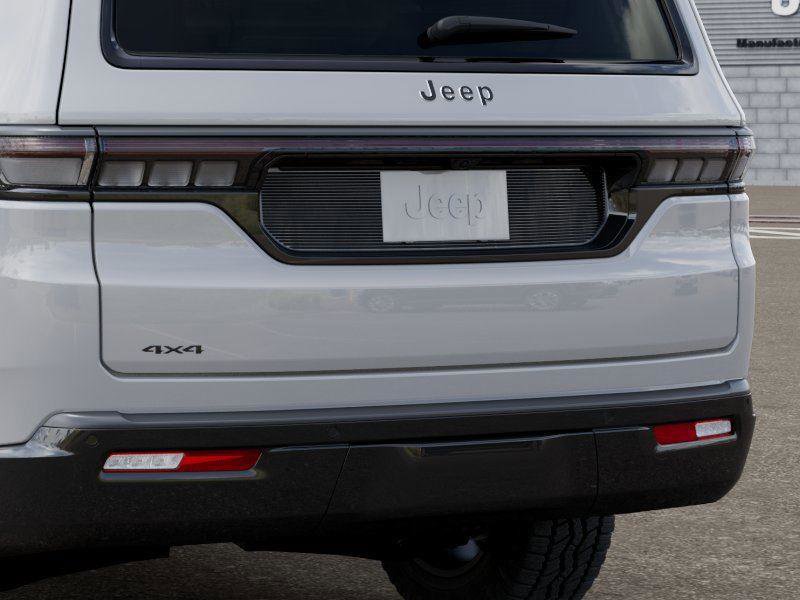 New 2026 Jeep Grand Wagoneer 4WD image 13