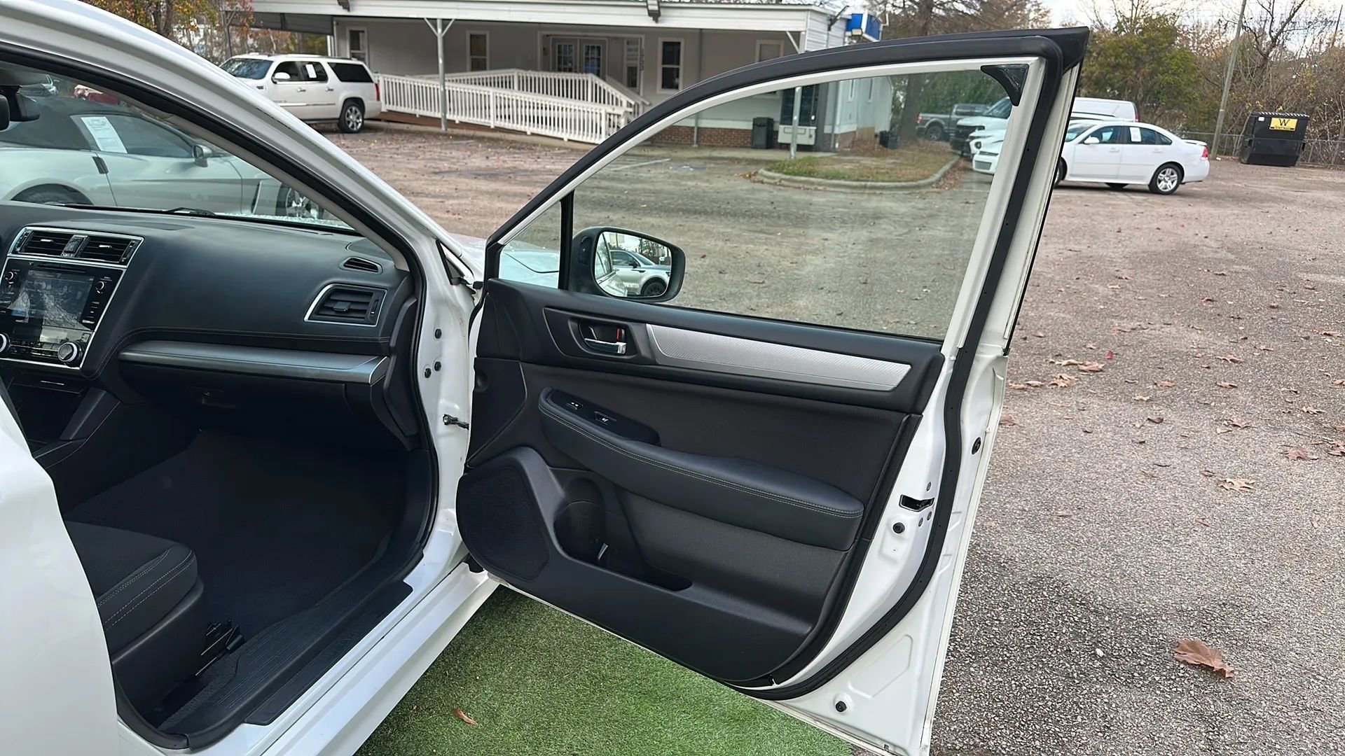 Used 2018 Subaru Legacy 2.5i Premium image 27