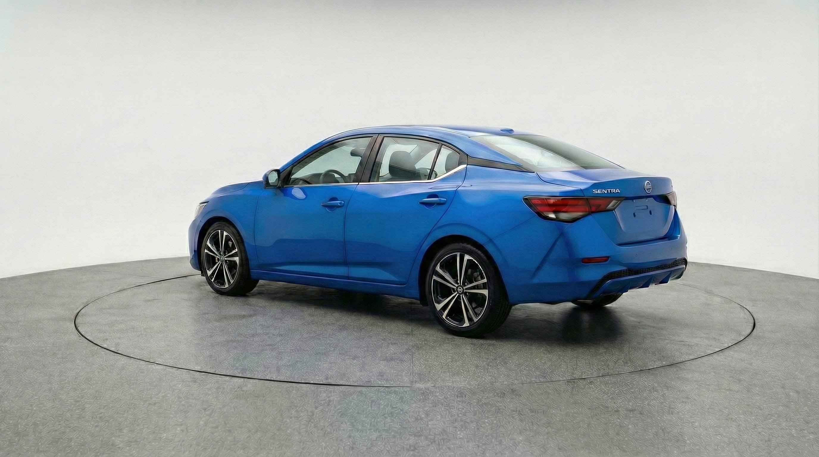 Used 2025 Nissan Sentra SV FWD image 6