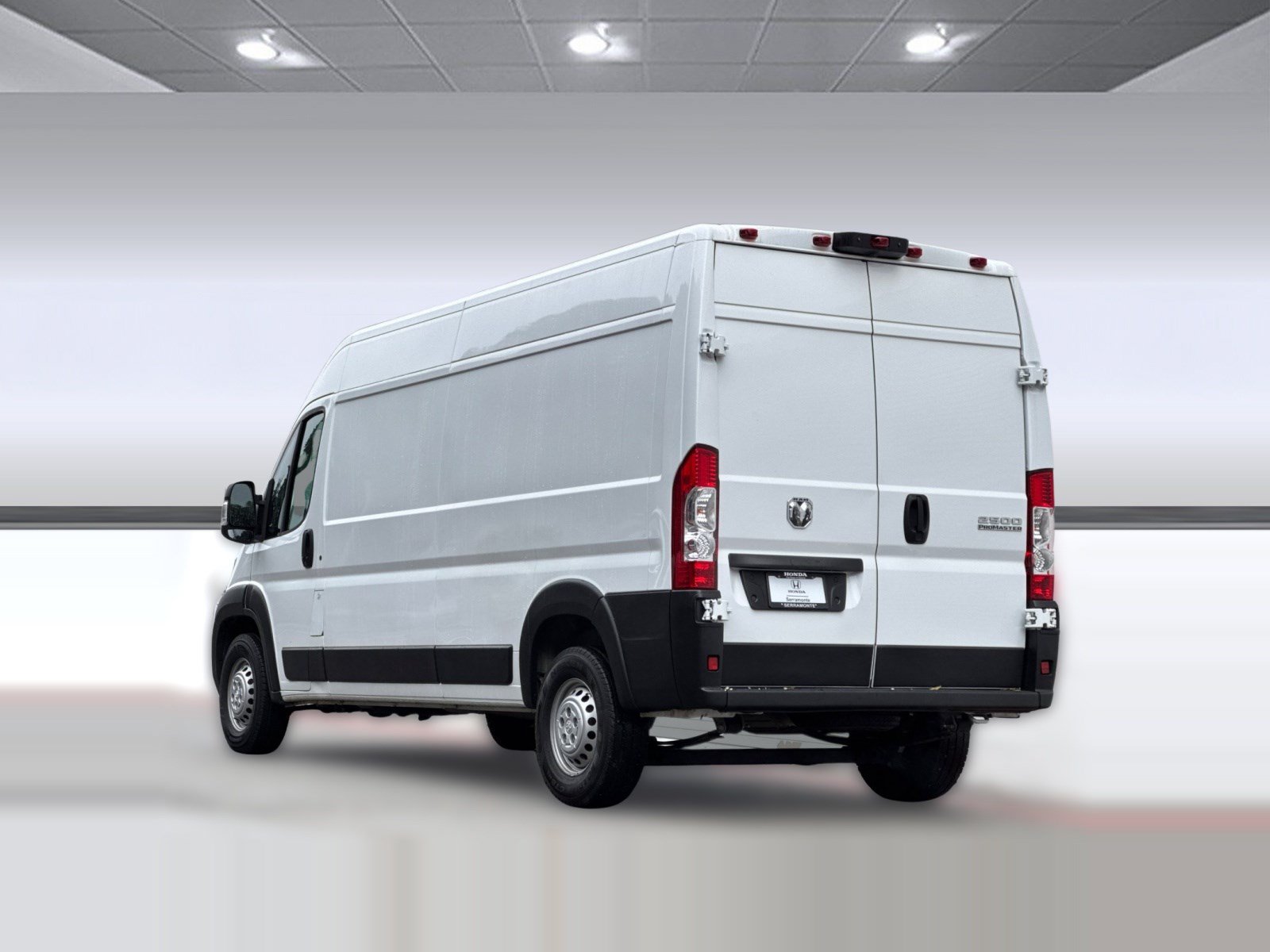 Used 2025 RAM ProMaster 2500 w/ Convenience Group FWD image 3