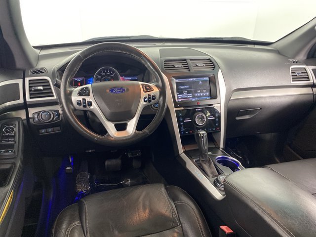 Used 2015 Ford Explorer Sport w/ Equipment Group 401A AWD/4WD image 17