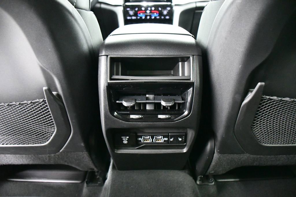 Used 2022 Jeep Grand Cherokee Overland image 20