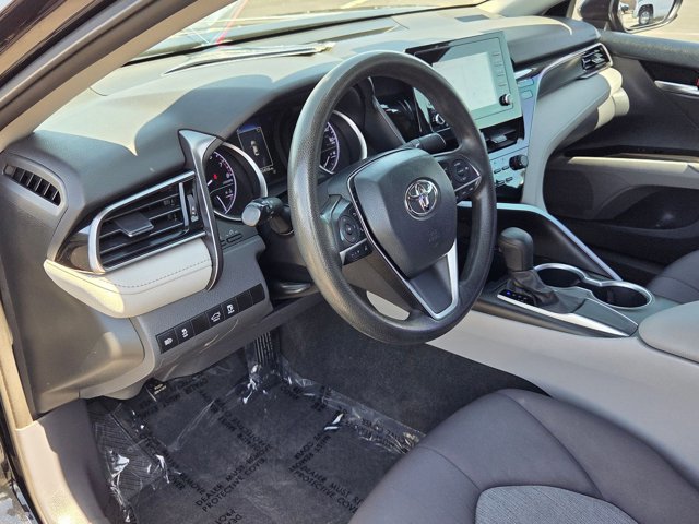 Used 2021 Toyota Camry LE image 10