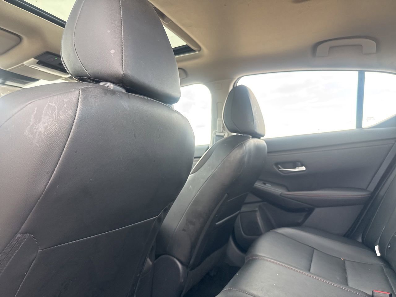 Certified 2025 Nissan Sentra SR w/ SR Premium Package FWD image 33