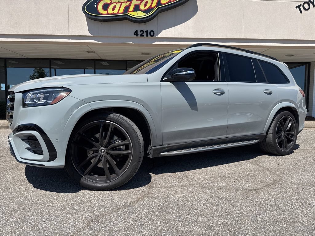 Used 2024 Mercedes-Benz GLS 450 4MATIC image 30