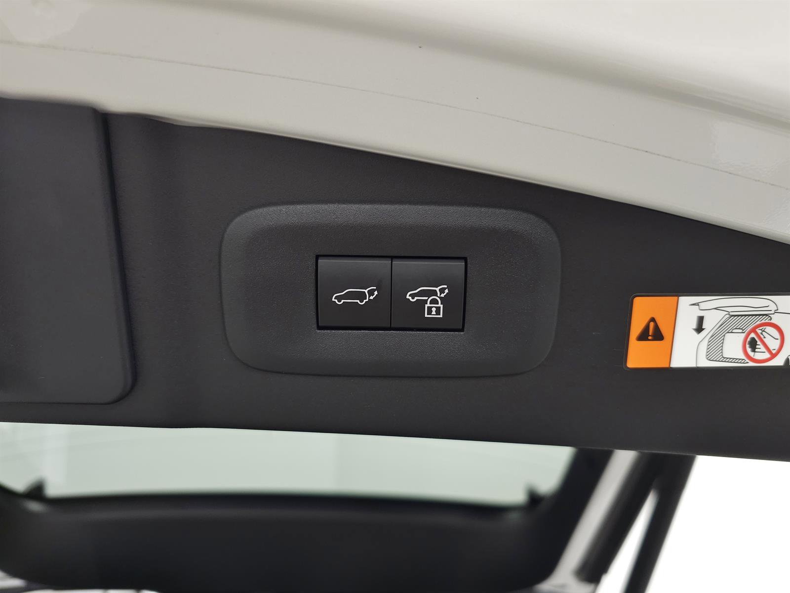 Used 2024 Lexus RZ 450e Premium w/ Cold Area Package AWD/4WD image 9