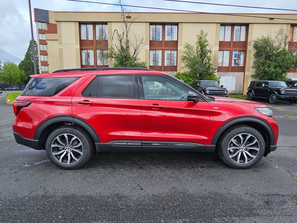 New 2026 Ford Explorer ST-Line AWD/4WD image 6