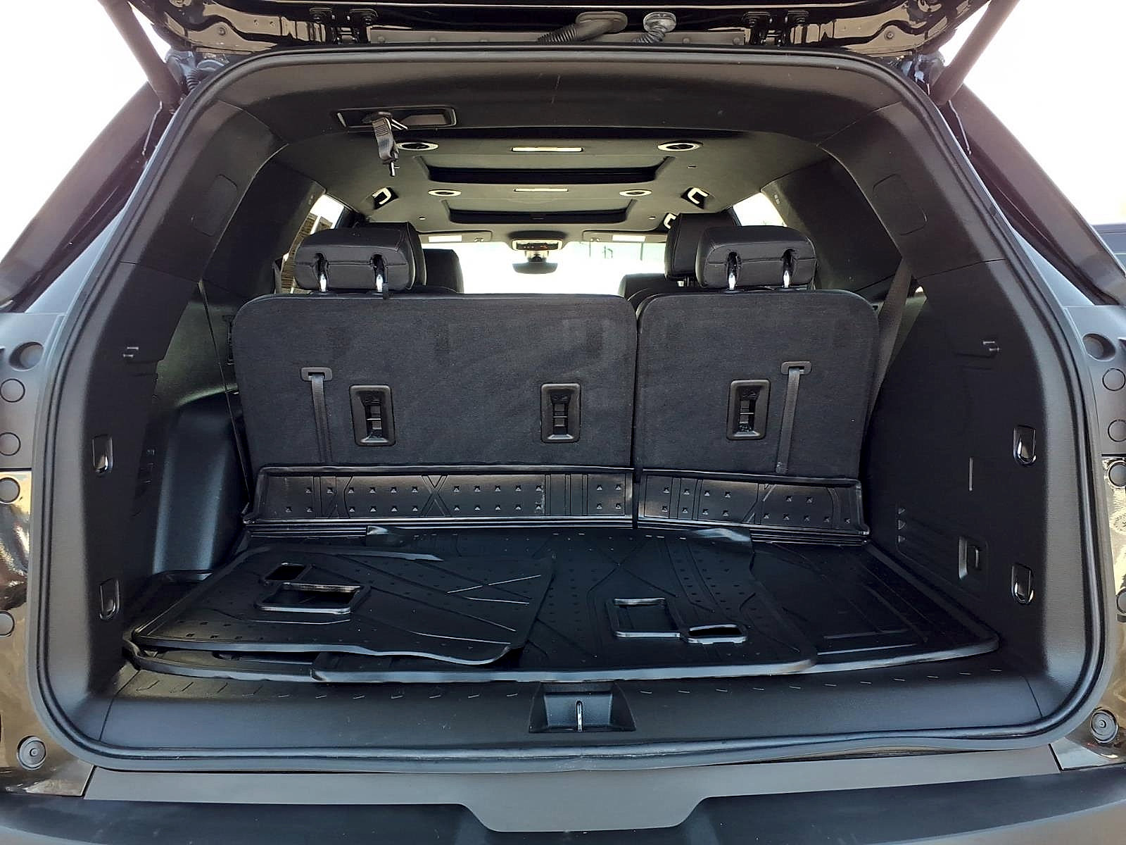 Certified 2023 Chevrolet Traverse RS w/ LPO, Floor Liner Package image 8