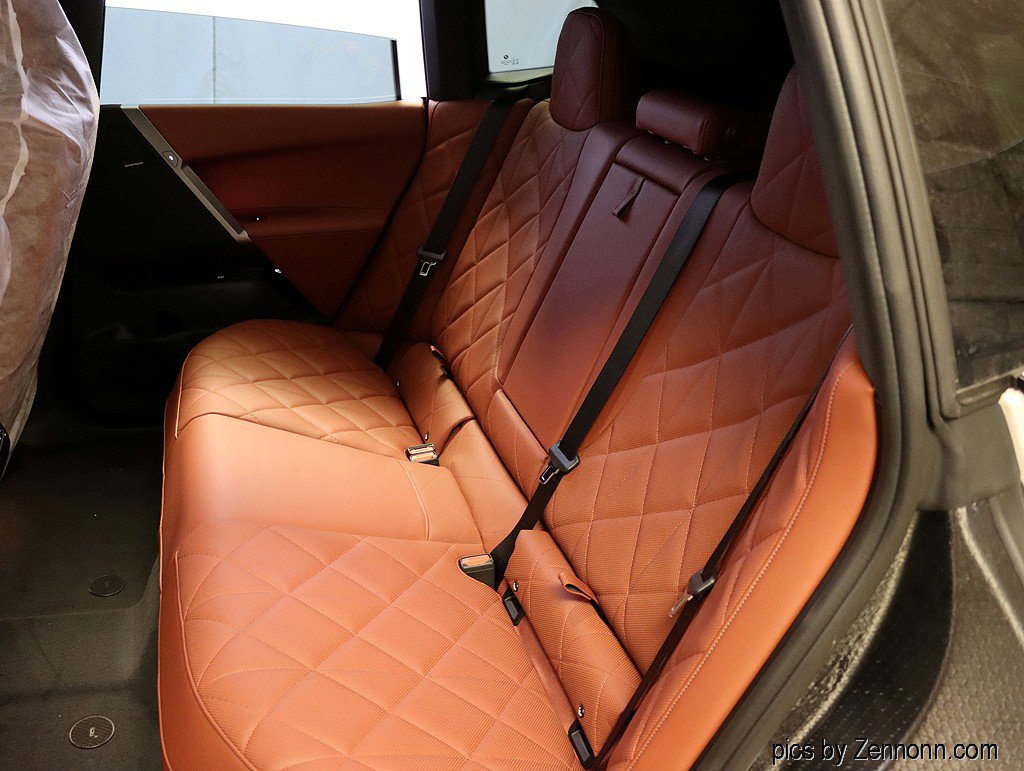 Used 2026 BMW iX xDrive45 image 23