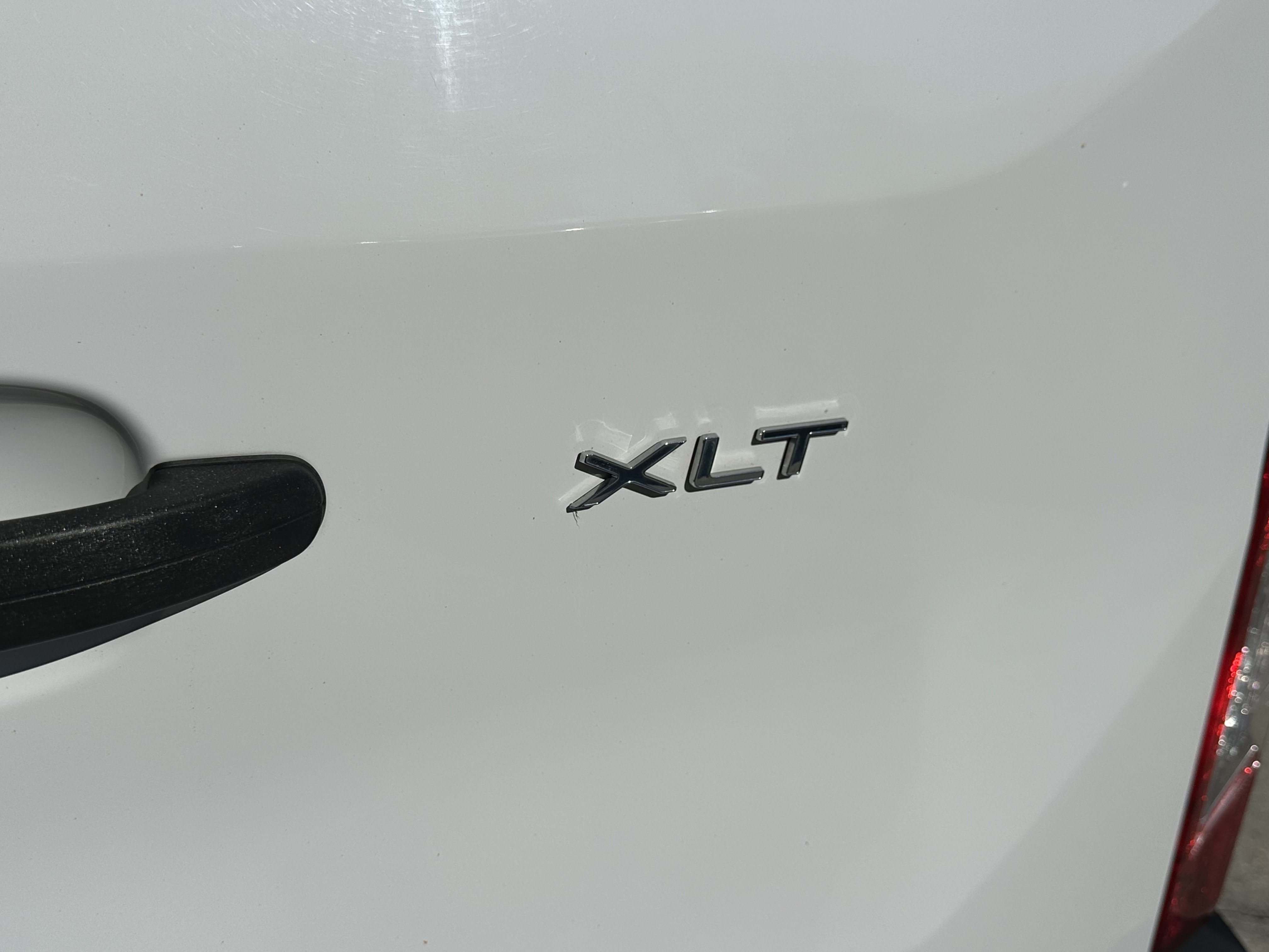 Used 2023 Ford Transit 350 XLT RWD image 9