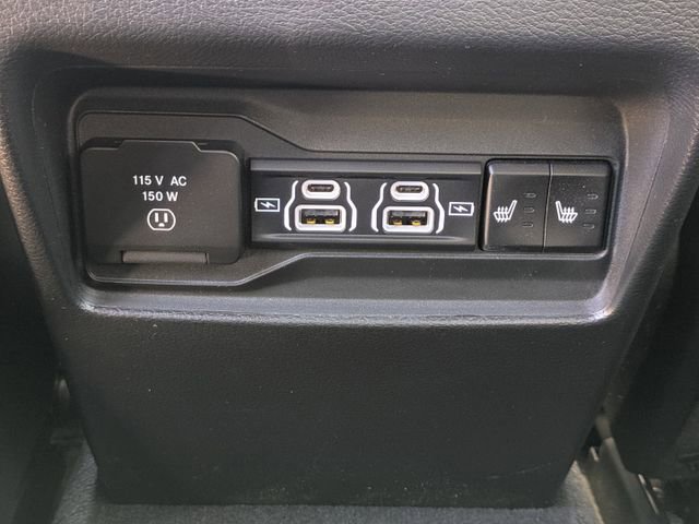 New 2025 Jeep Grand Cherokee Overland w/ Trailer Tow Package AWD/4WD image 15