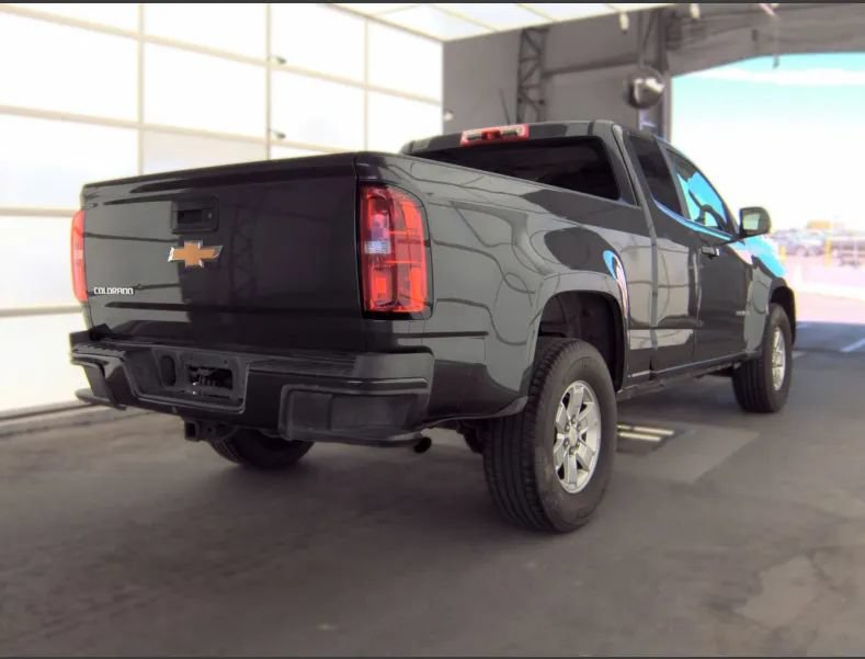 Used 2016 Chevrolet Colorado W/T w/ WT Convenience Package RWD image 2