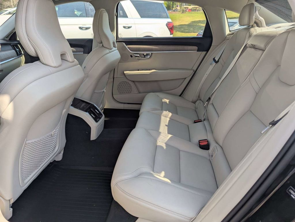 Used 2024 Volvo S90 B6 Ultimate w/ Protection Package Premier AWD/4WD image 12