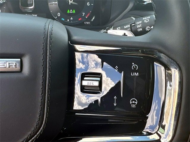 New 2026 Land Rover Range Rover Velar Dynamic SE image 24