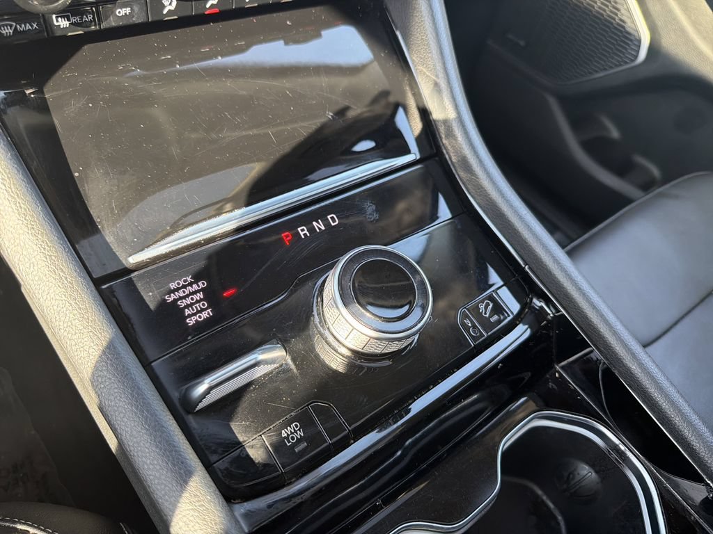 Used 2023 Jeep Grand Cherokee 4WD 4xe image 27