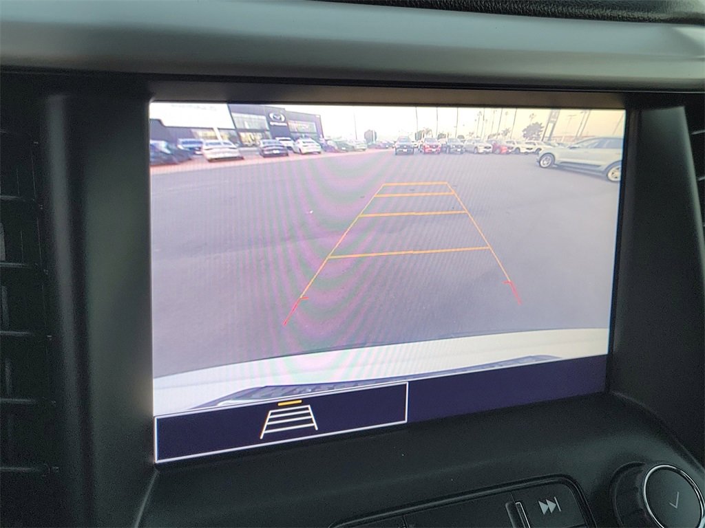 Used 2023 GMC Acadia SLE image 9