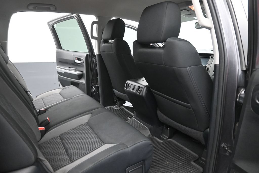 Used 2017 Toyota Tundra SR5 w/ SR5 Upgrade Package RWD image 10