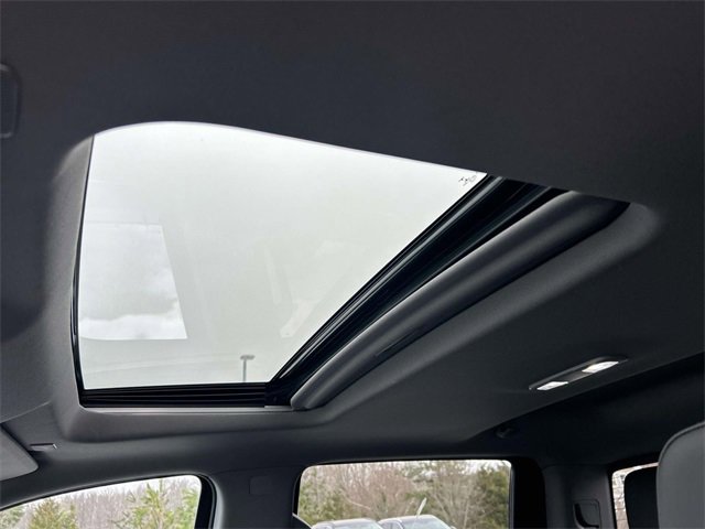 Used 2022 Chevrolet Silverado 1500 LTZ w/ LTZ Premium Package image 32