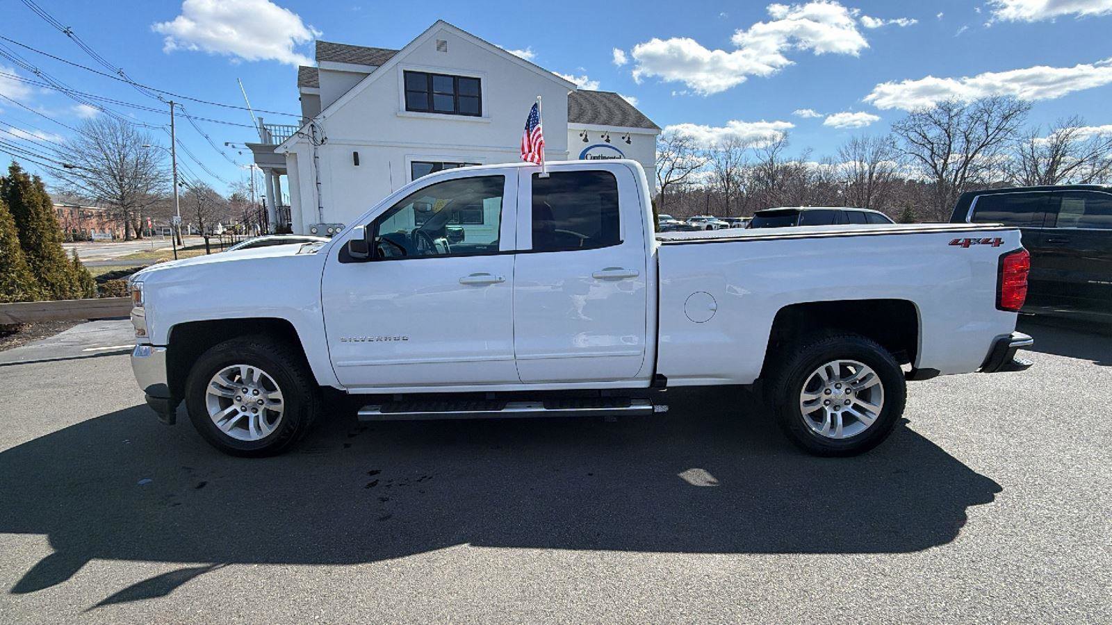 Used 2018 Chevrolet Silverado 1500 LT w/ All Star Edition image 4