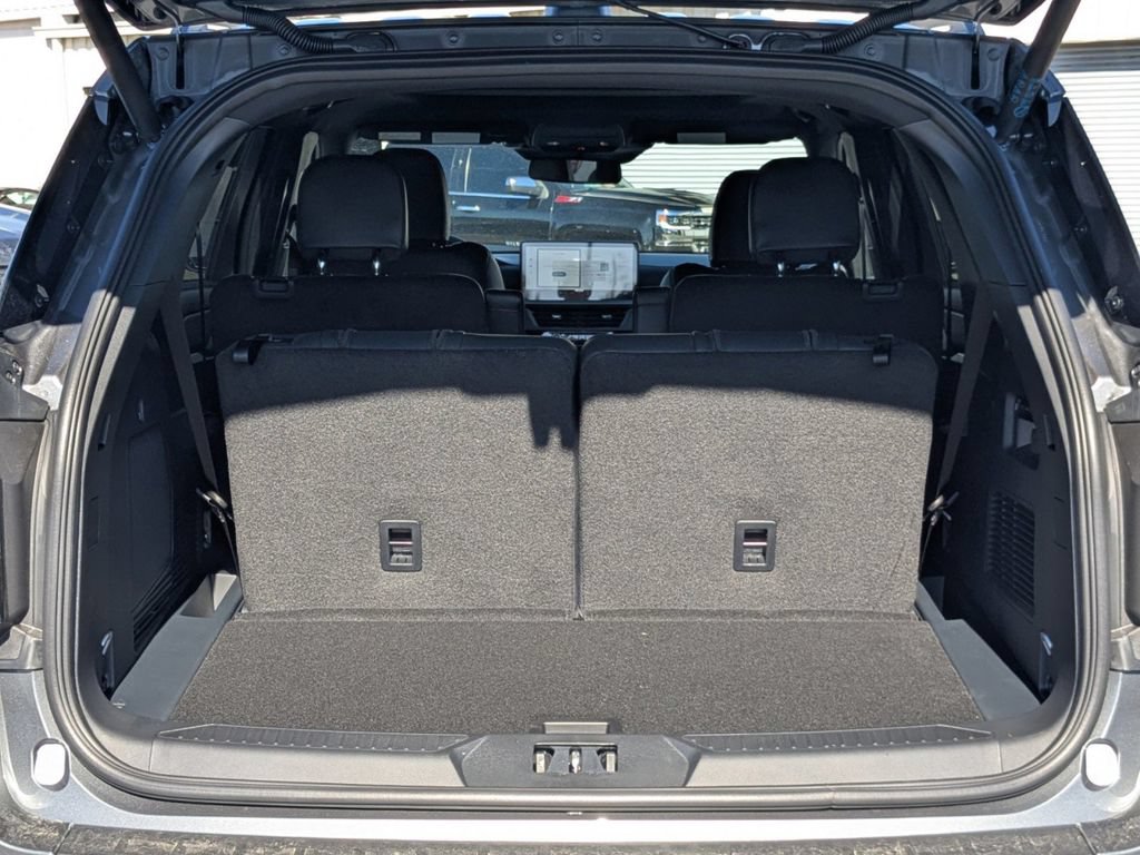 New 2026 Ford Explorer ST w/ Sun And Sound Package AWD/4WD image 13