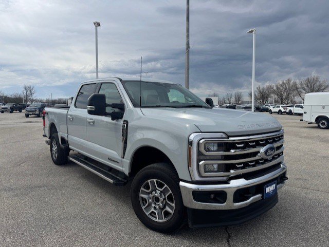Used 2026 Ford F250 Lariat AWD/4WD image 1