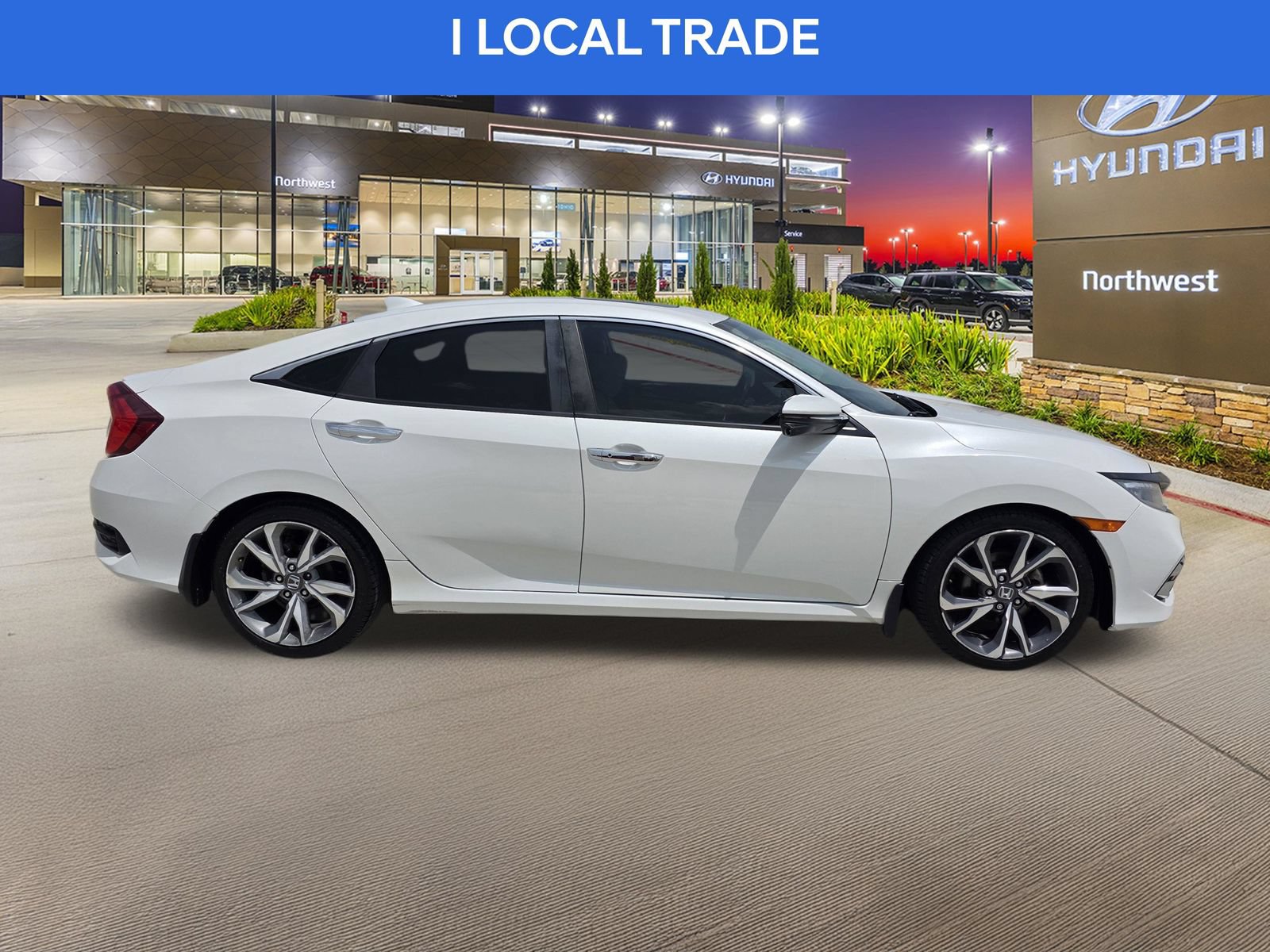 Used 2019 Honda Civic Touring image 6