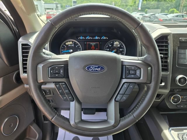 Used 2018 Ford Expedition XLT w/ Equipment Group 201A AWD/4WD image 29