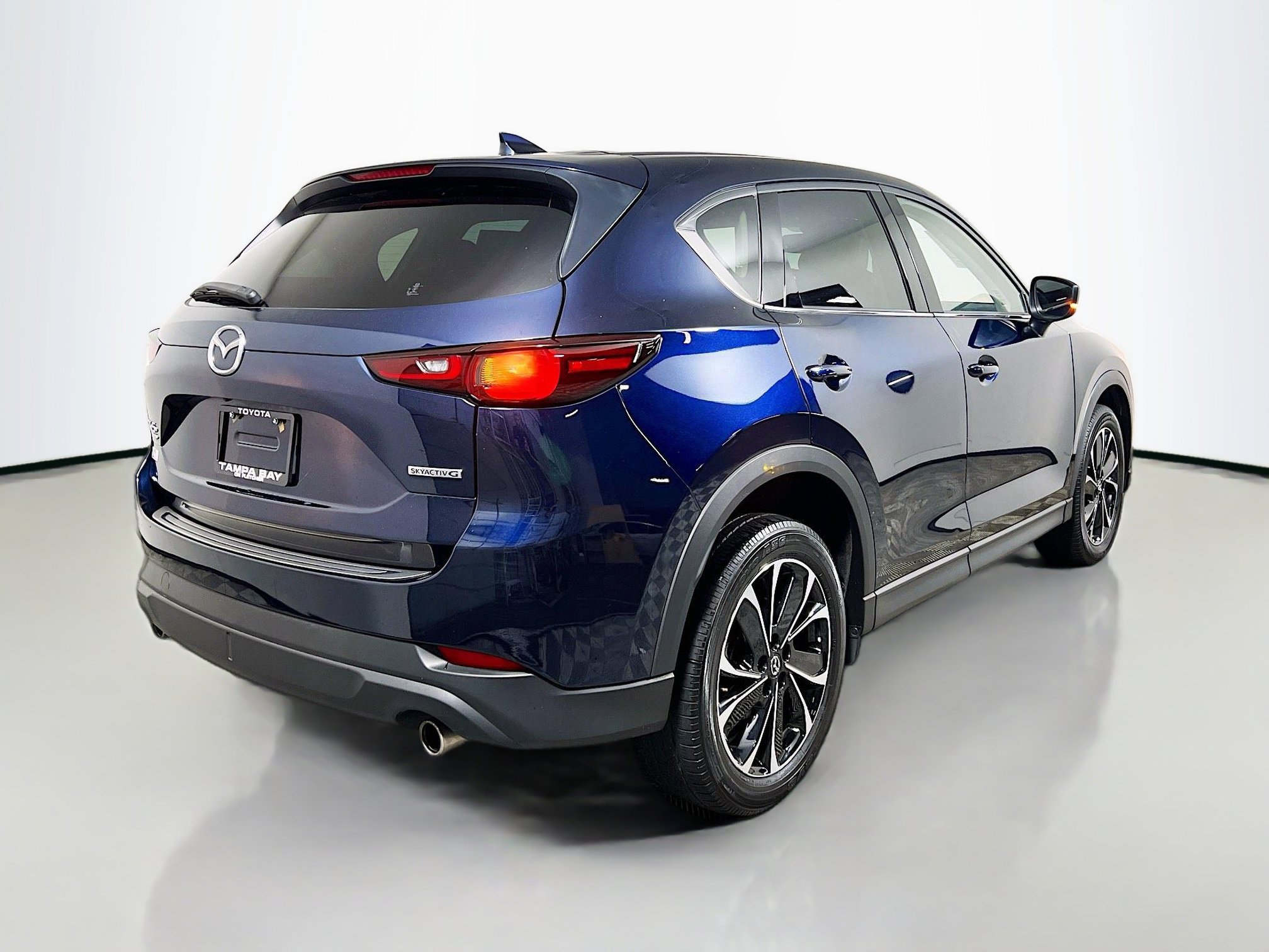 Used 2023 MAZDA CX-5 AWD 2.5 S w/ Premium Plus Pkg image 4