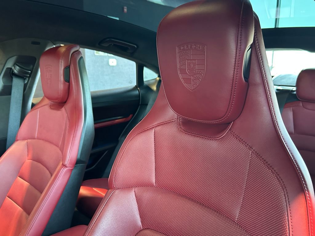 Used 2020 Porsche Taycan 4S image 14