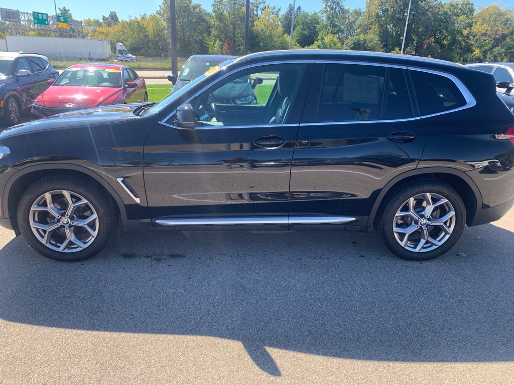 Used 2023 BMW X3 xDrive30i AWD/4WD image 4