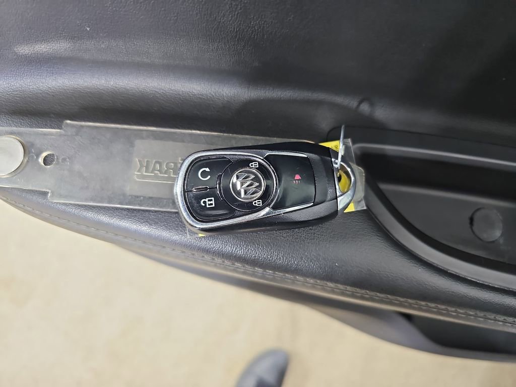 Used 2020 Buick Encore Preferred w/ Safety Package image 40