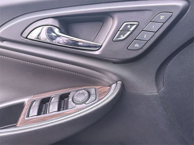 Used 2024 Chevrolet Malibu LT image 23