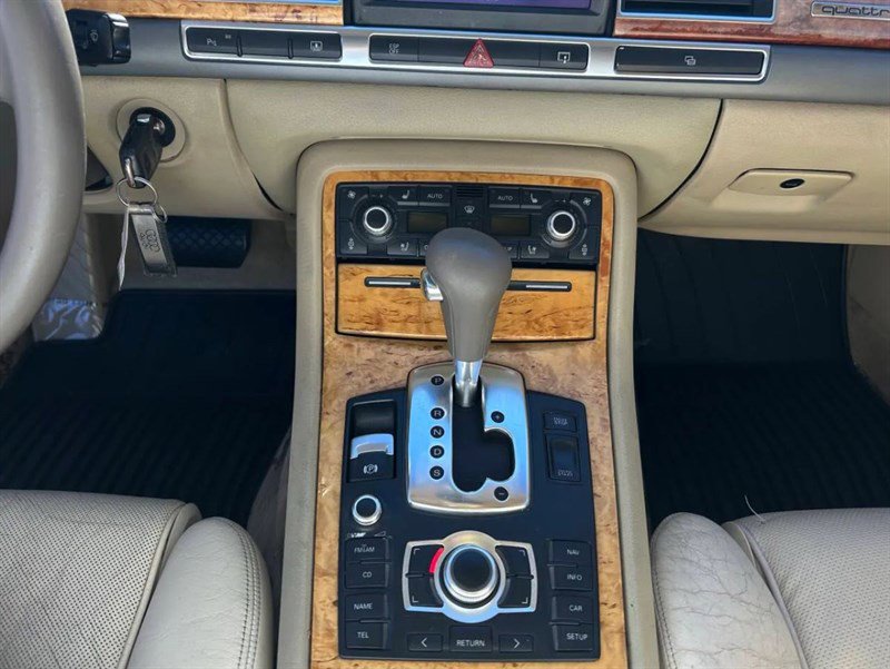 Used 2005 Audi A8 4.2 image 9