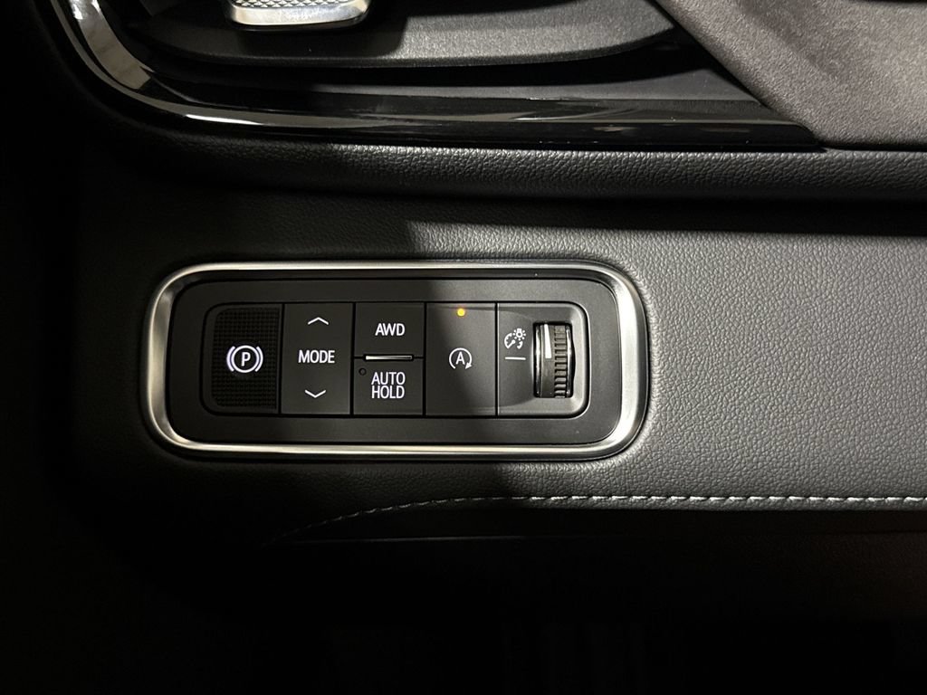 New 2027 Buick Enclave Sport Touring w/ Super Cruise Package AWD/4WD image 19