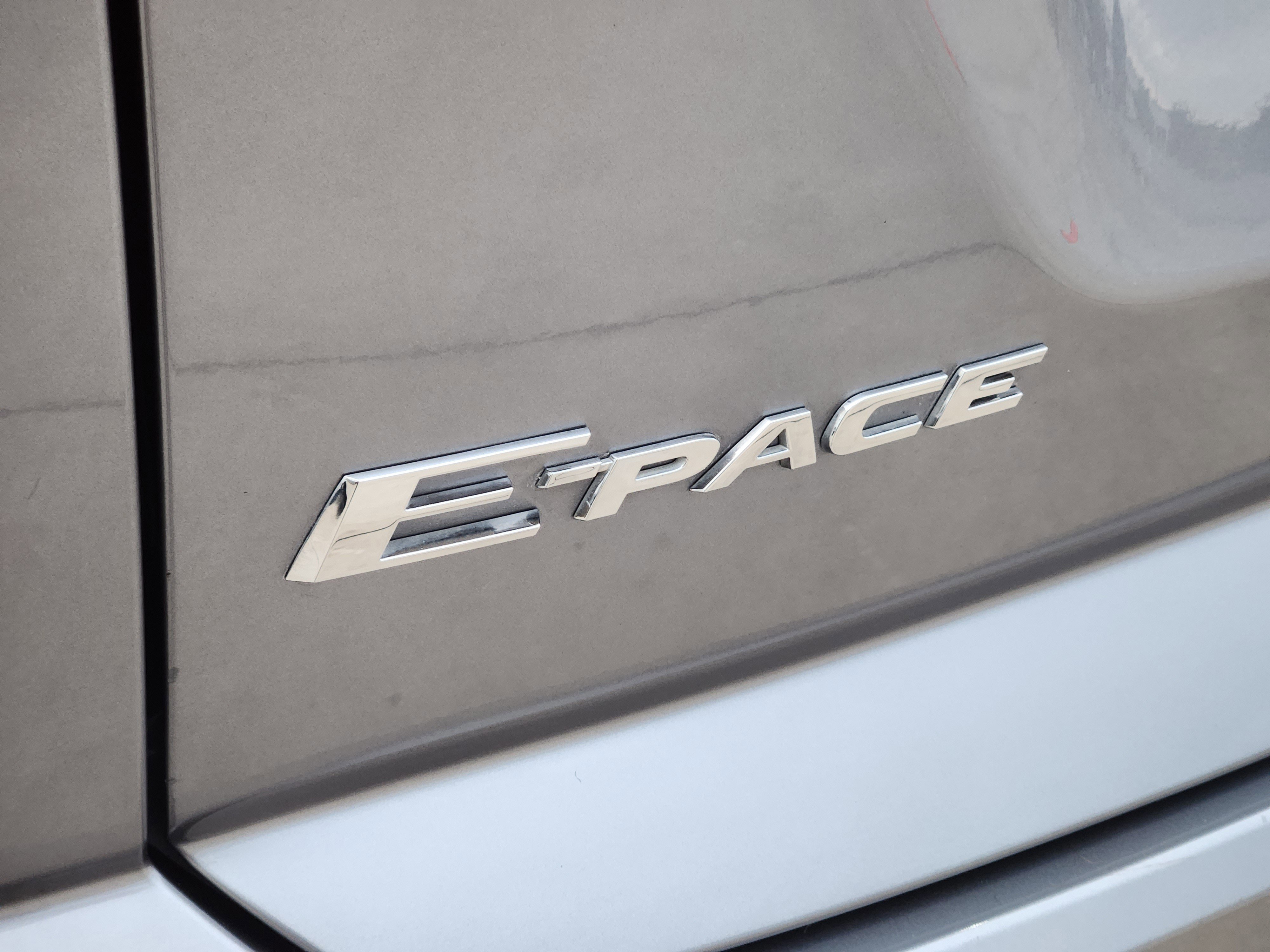 Certified 2021 Jaguar E-PACE SE AWD/4WD image 33