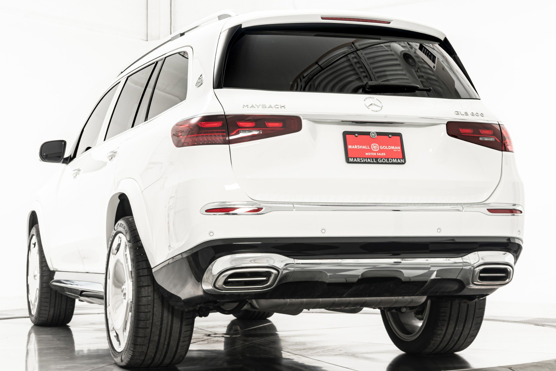 Used 2024 Mercedes-Benz Maybach GLS 600 4MATIC image 7