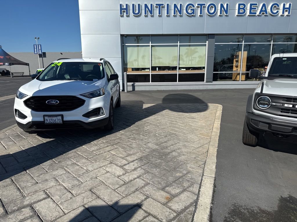 Used 2024 Ford Edge SEL w/ Sport Appearance Package image 21