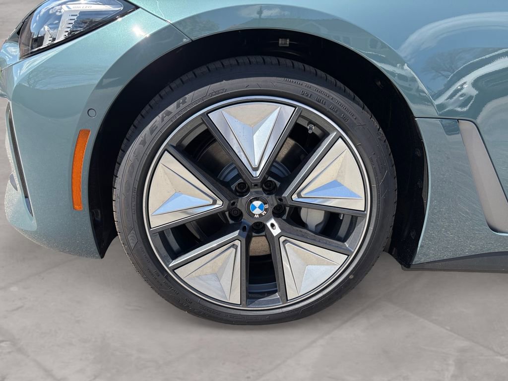 New 2026 BMW i4 xDrive40i w/ Premium Package image 14
