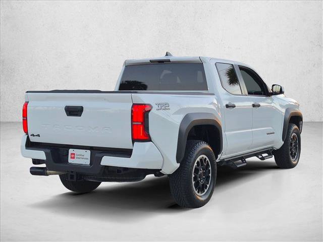Certified 2025 Toyota Tacoma TRD Off-Road AWD/4WD image 5