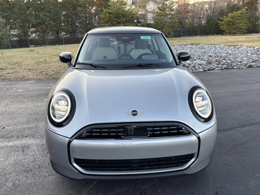 New 2025 MINI Cooper 2-Door Hardtop image 9
