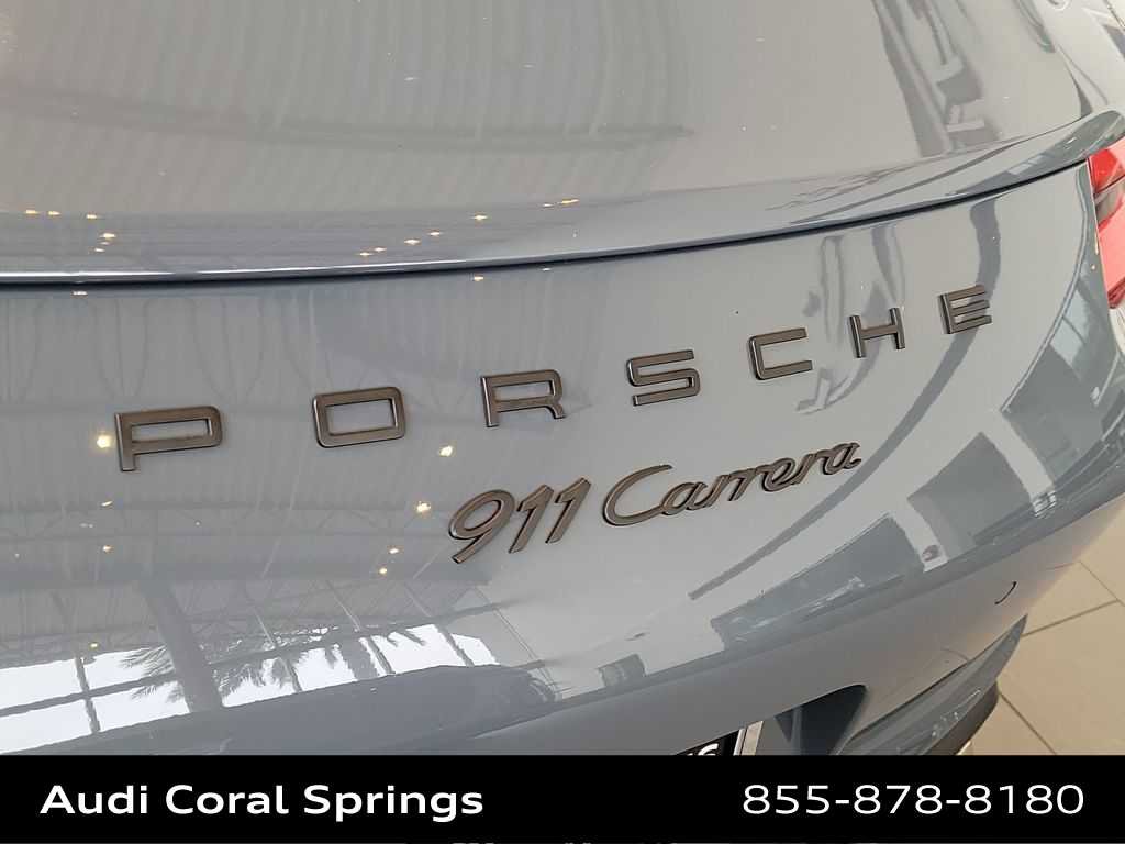 Used 2017 Porsche 911 Carrera image 7