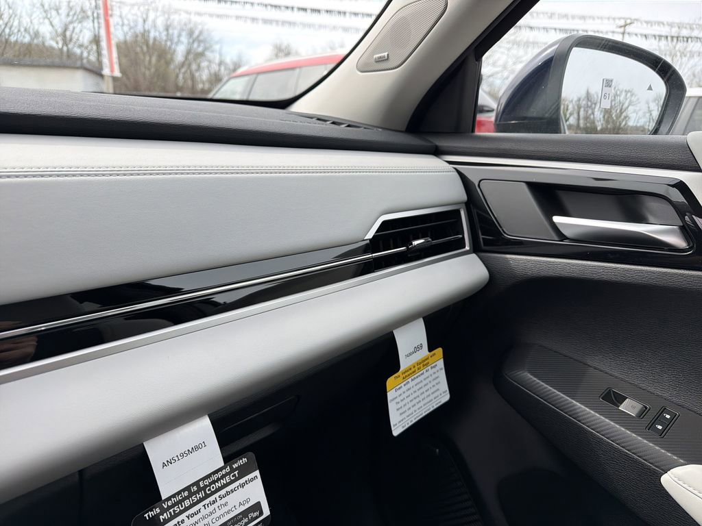 New 2026 Mitsubishi Outlander SE AWD/4WD image 25