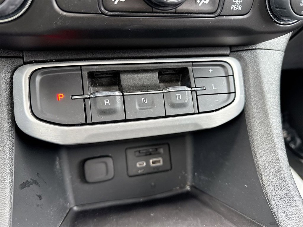 Used 2023 GMC Acadia SLT w/ Elevation Edition image 20