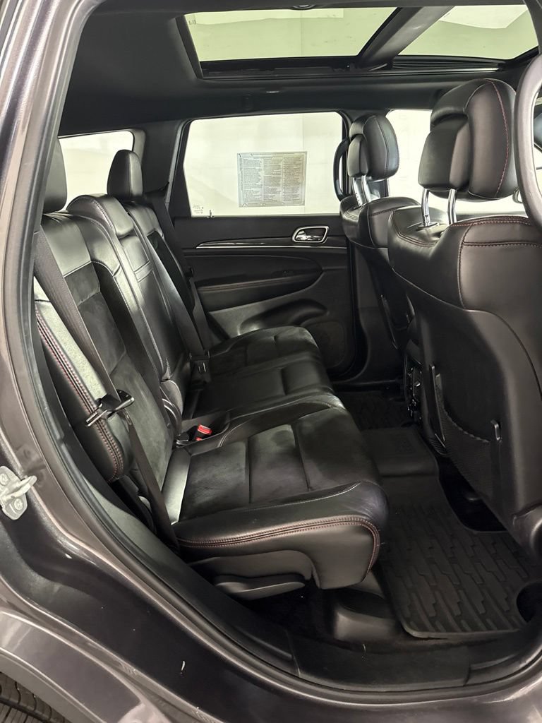 Used 2017 Jeep Grand Cherokee Trailhawk w/ Trailhawk Luxury Group AWD/4WD image 18