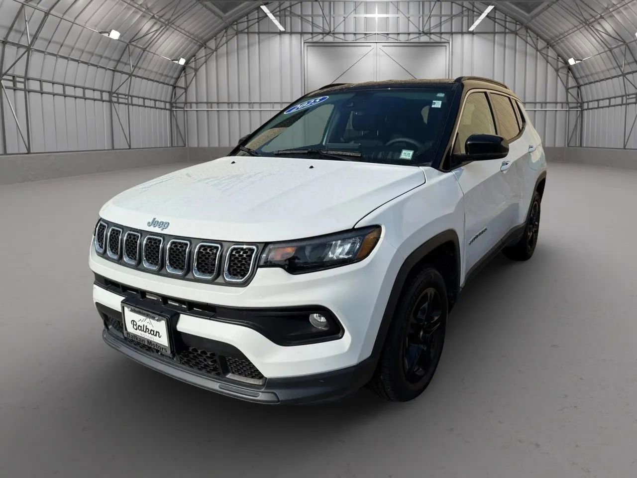 Used 2025 Jeep Compass Limited image 10