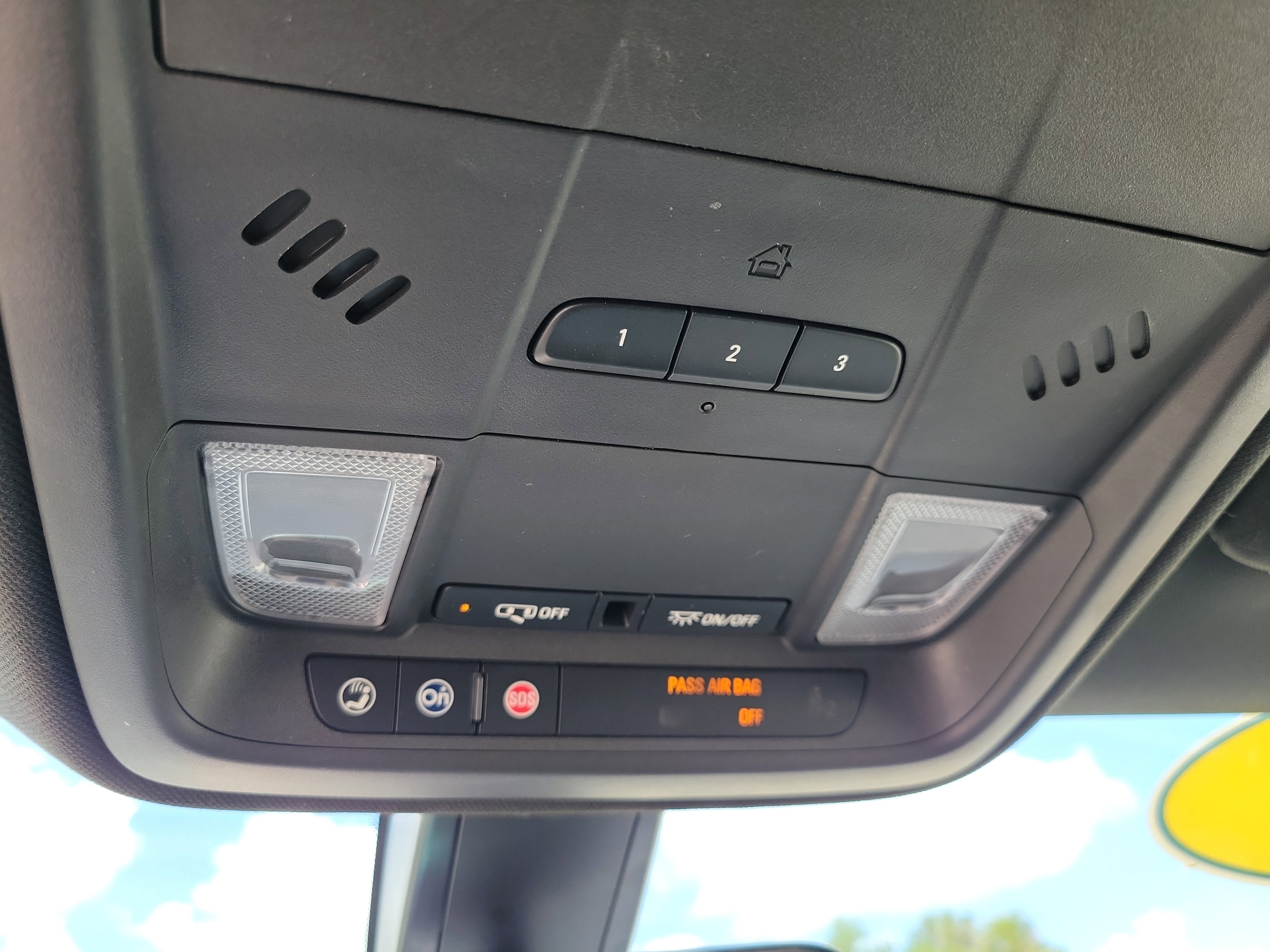 Used 2018 Cadillac XT5 AWD image 19