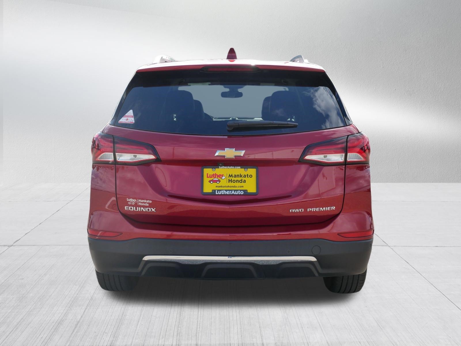 Used 2023 Chevrolet Equinox Premier AWD/4WD image 6