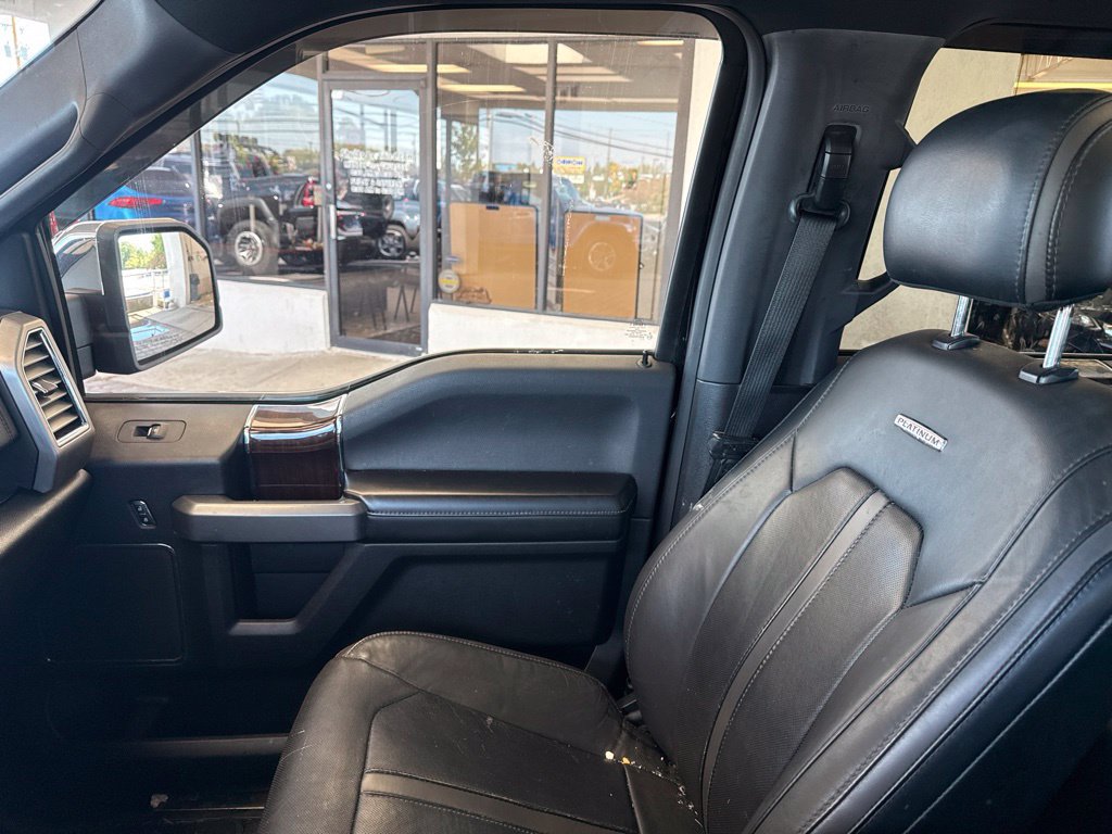 Used 2016 Ford F150 Platinum w/ Equipment Group 701A Luxury AWD/4WD image 25