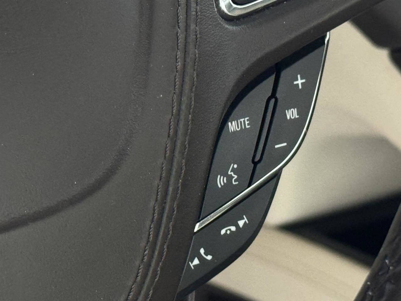 Used 2018 Lincoln MKZ Black Label w/ Technology Package AWD/4WD image 13